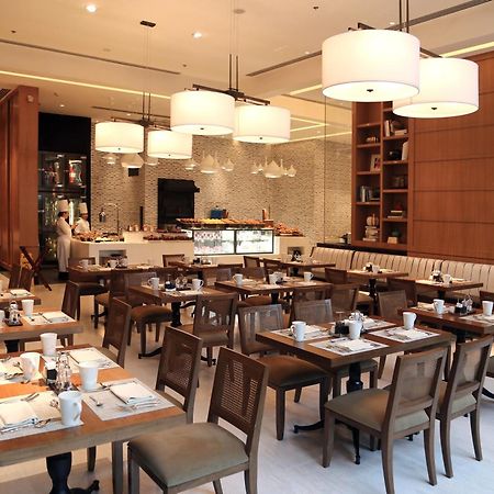 Shangri-La Residences The Fort, Manila 따구익 외부 사진