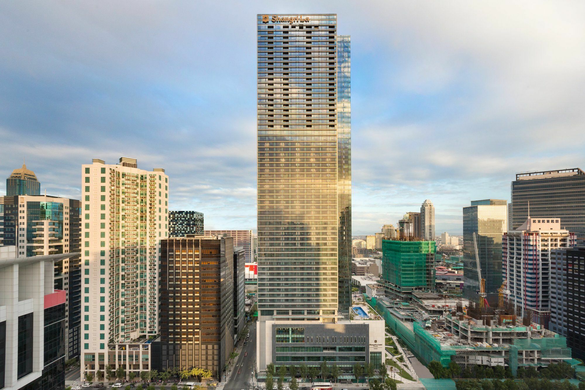 Shangri-La Residences The Fort, Manila 따구익 외부 사진